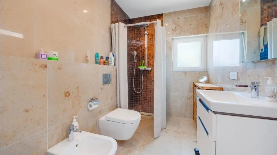 Villa de 4 dormitorios en Rojales, Spain No. 2466 № 10