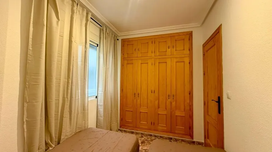 Apartamento de 2 dormitorios en Torrevieja, Spain No. 2334 № 7