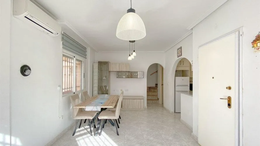 Сasa de 3 dormitorios en Torrevieja, Spain No. 2478 № 10