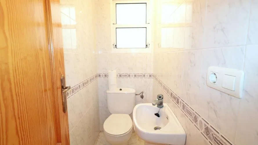 Apartamento de 2 dormitorios en Torrevieja, Spain No. 2485 № 15