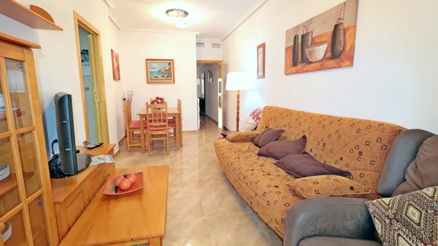 Apartamento de 2 dormitorios en Torrevieja, Spain No. 2486 № 2