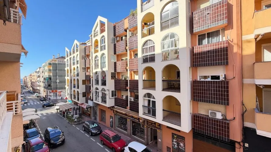 Apartamento de 2 dormitorios en Torrevieja, Spain No. 2629 № 14