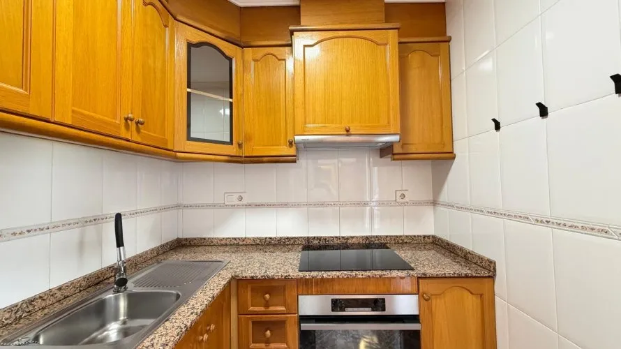 Apartamento de 2 dormitorios en Torrevieja, Spain No. 2635 № 14