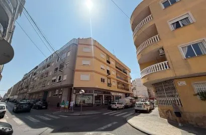 Apartamento de 1 dormitorio en Torrevieja, Spain No. 2491