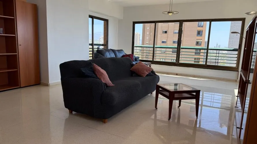 Apartamento de 3 dormitorios en Benidorm, Spain No. 2653 № 26
