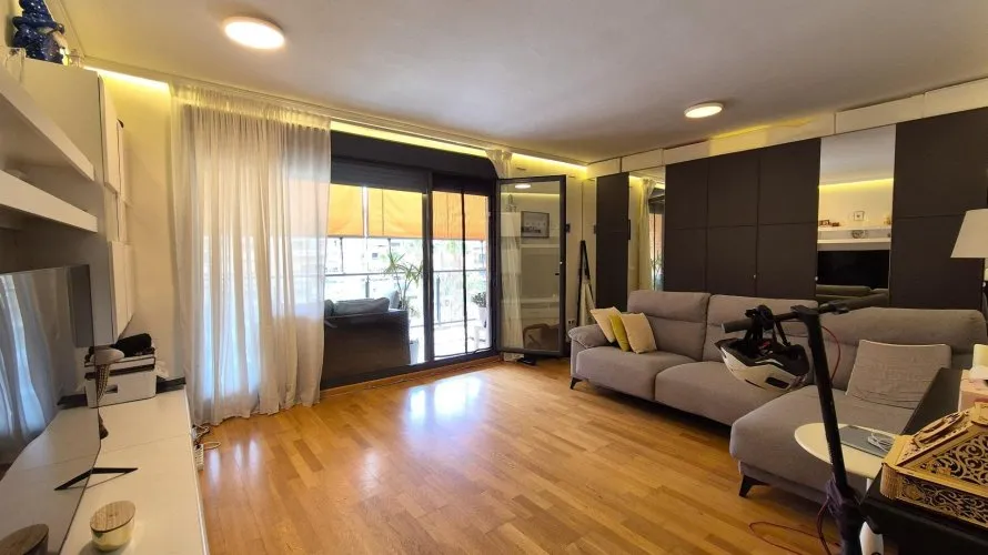 Apartamento de 1 dormitorio en Alicante, Spain No. 2561 № 27