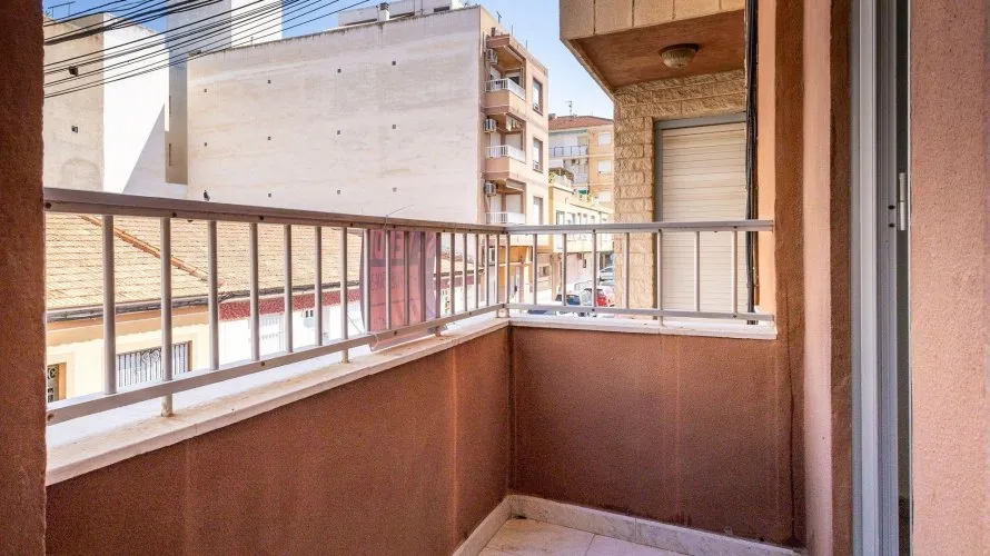 Apartamento de 95m² en Torrevieja, Spain No. 2592 № 3