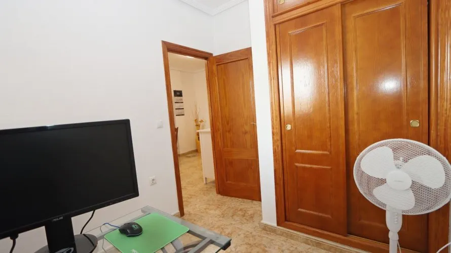 Apartamento de 1 dormitorio en Alicante, Spain No. 2520 № 8