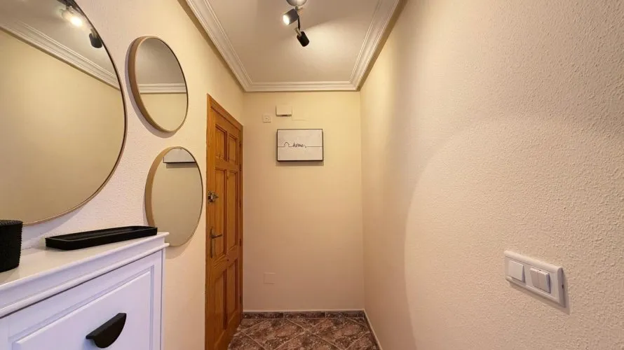 Apartamento de 2 dormitorios en Torrevieja, Spain No. 2635 № 27