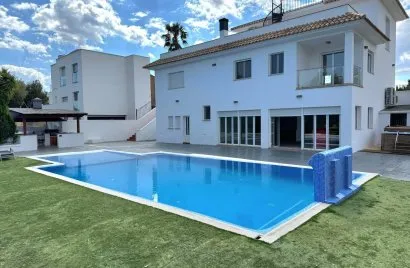 Сasa de 4 dormitorios en Totana, Spain No. 2532
