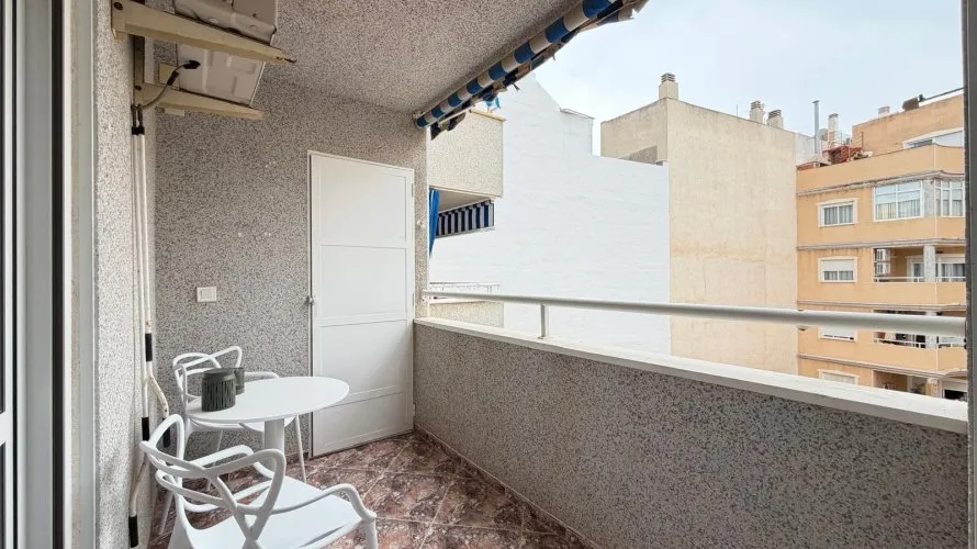 Apartamento de 2 dormitorios en Torrevieja, Spain No. 2635 № 12