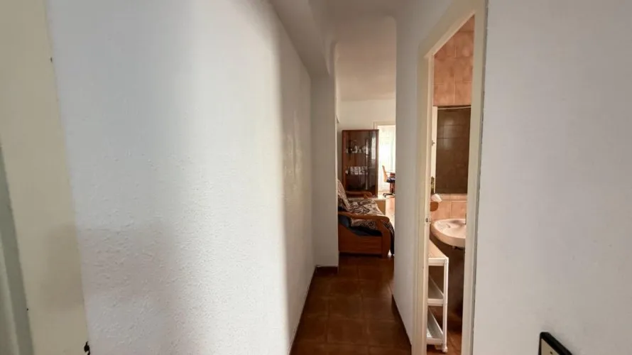 Apartamento de 3 dormitorios en Alicante, Spain No. 2679 № 9