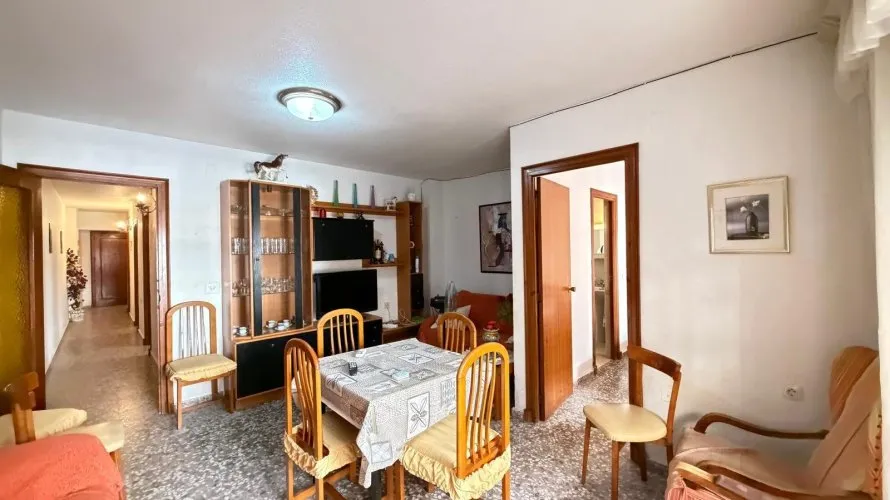 Apartamento de 3 dormitorios en Torrevieja, Spain No. 2631 № 2
