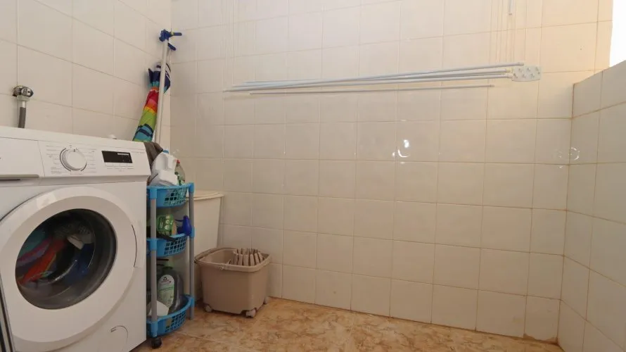 Apartamento de 1 dormitorio en Alicante, Spain No. 2520 № 3