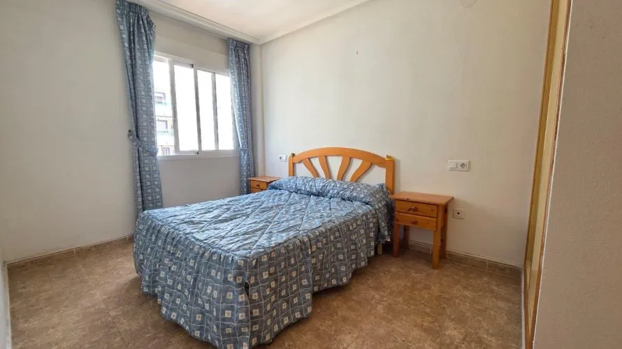 Apartamento de 2 dormitorios en Torrevieja, Spain No. 2568 № 6