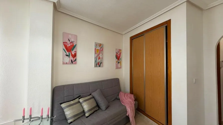 Apartamento de 40m² en Torrevieja, Spain No. 2618 № 12