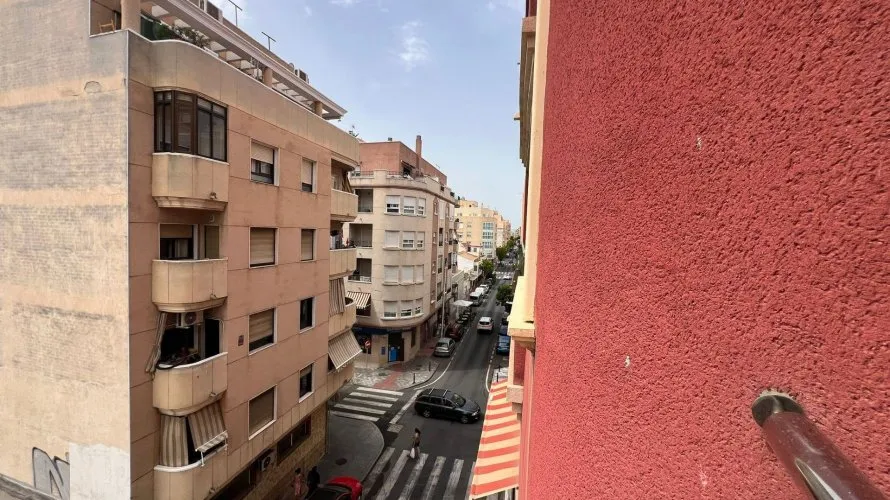 Apartamento de 2 dormitorios en Torrevieja, Spain No. 2582 № 11