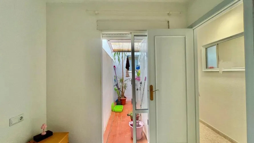 Apartamento de 1 dormitorio en Torrevieja, Spain No. 2640 № 4