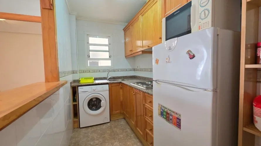 Apartamento de 2 dormitorios en Torrevieja, Spain No. 2568 № 5