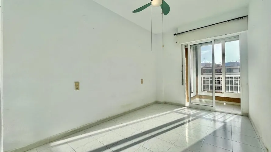 Apartamento de 3 dormitorios en Torrevieja, Spain No. 2606 № 18