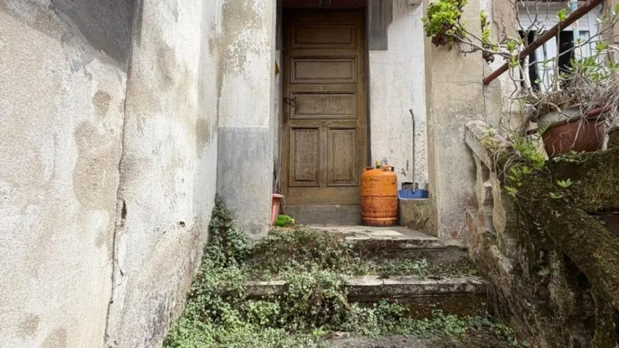 Сasa de 5 dormitorios en Salas, Spain No. 2633 № 20
