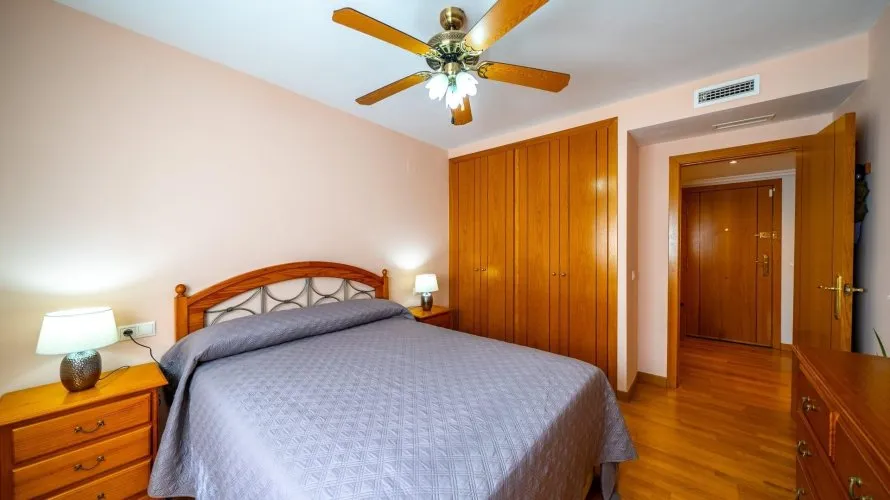 Apartamento de 3 dormitorios en Alicante, Spain No. 2667 № 23