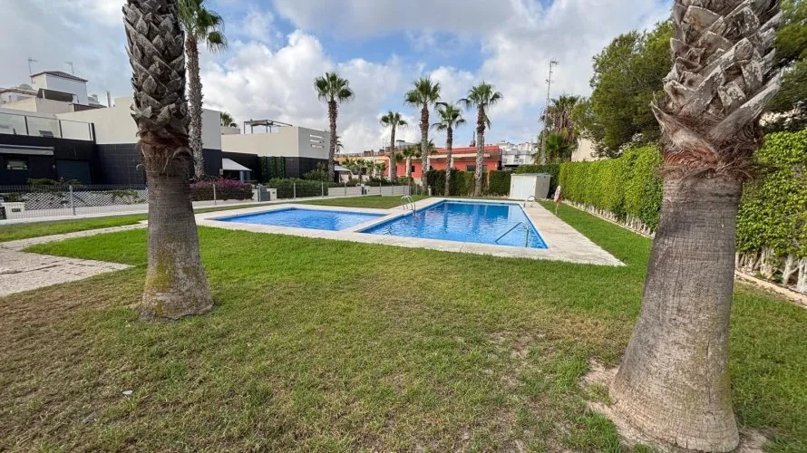 Сasa de 2 dormitorios en Alicante, Spain No. 2488 № 15