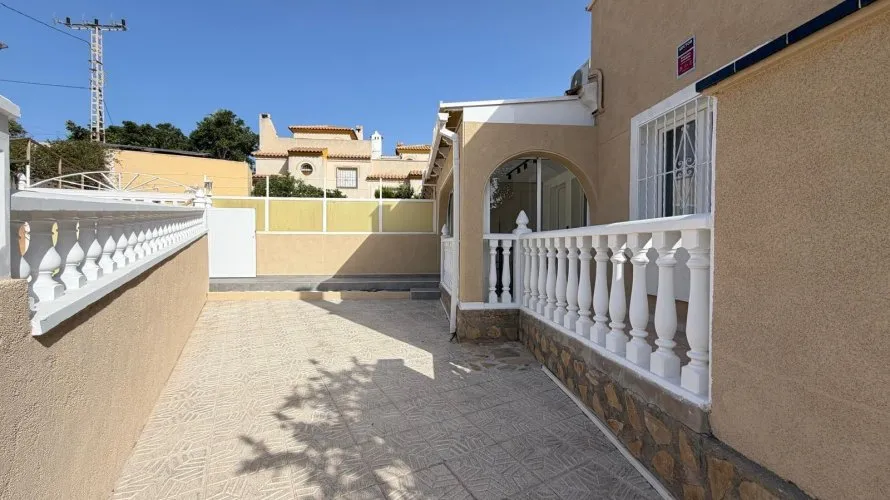 Сasa de 2 dormitorios en Torrevieja, Spain No. 2508 № 26