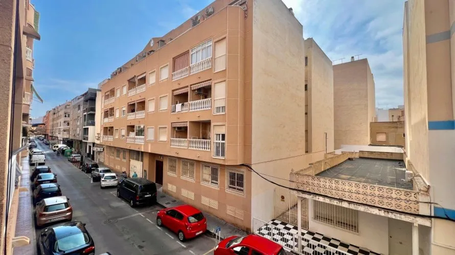 Apartamento de 1 dormitorio en Torrevieja, Spain No. 2640 № 12