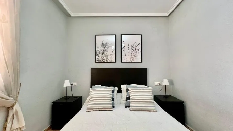 Apartamento de 1 dormitorio en Torrevieja, Spain No. 2639 № 11