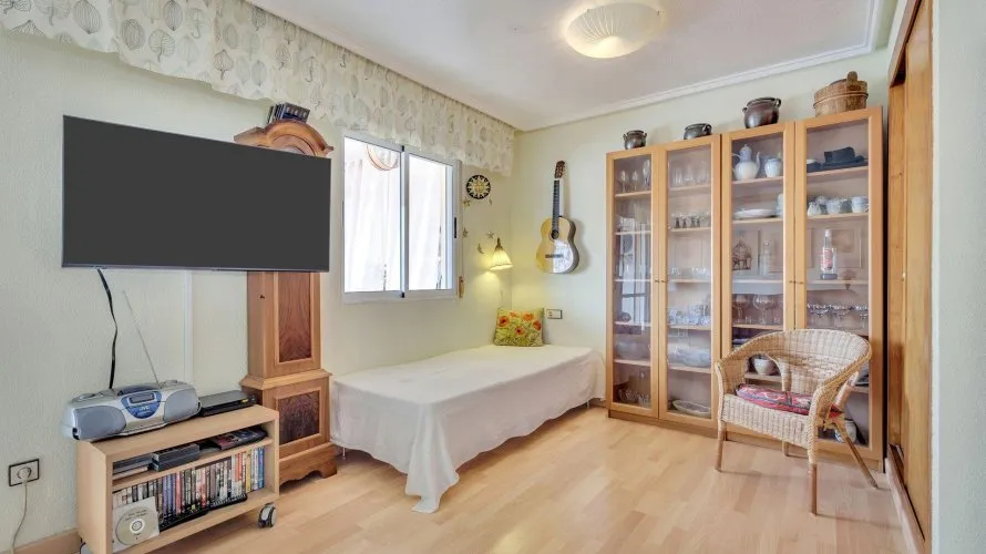 Apartamento de 60m² en Torrevieja, Spain No. 2645 № 5