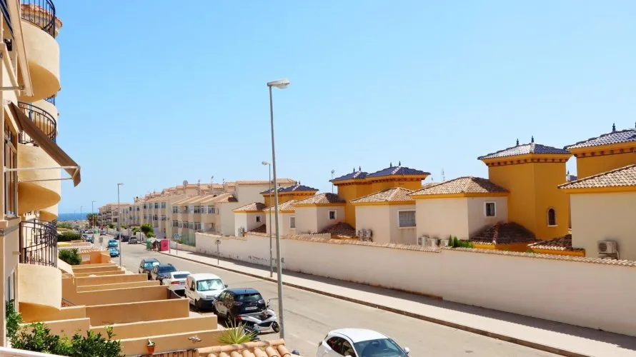 Apartamento de 1 dormitorio en Alicante, Spain No. 2520 № 4