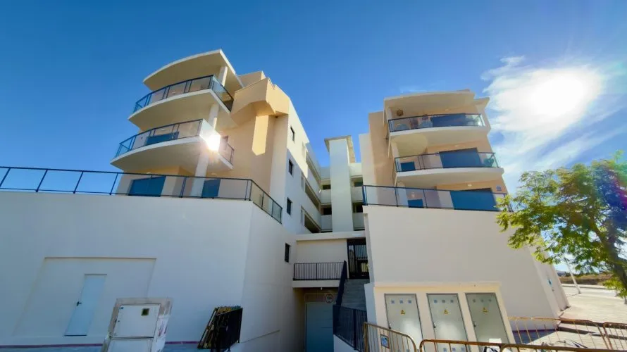 Apartamento de 3 dormitorios en Villajoyosa, Spain No. 2656 № 2