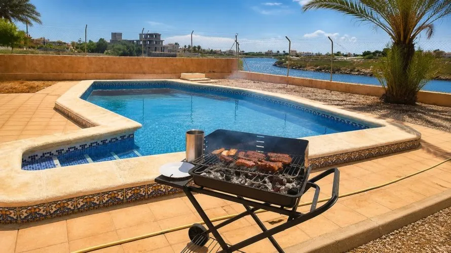 Villa de 3 dormitorios en La Manga del Mar Menor, Spain No. 2560 № 2