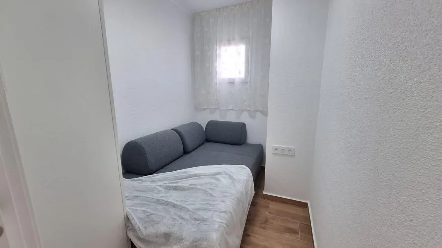 Apartamento de 1 dormitorio en Torrevieja, Spain No. 2641 № 3