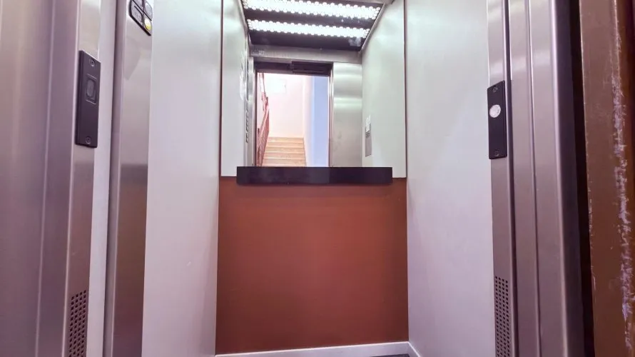 Apartamento de 1 dormitorio en Alicante, Spain No. 2555