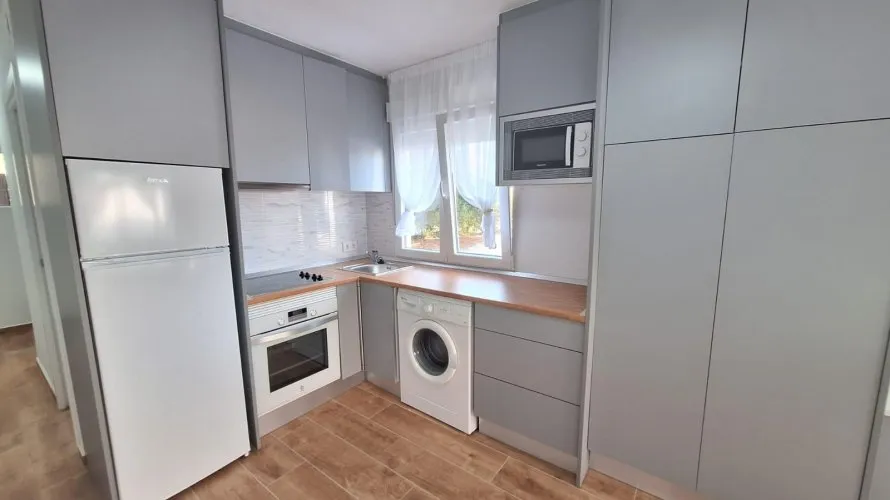 Apartamento de 1 dormitorio en Torrevieja, Spain No. 2641 № 1