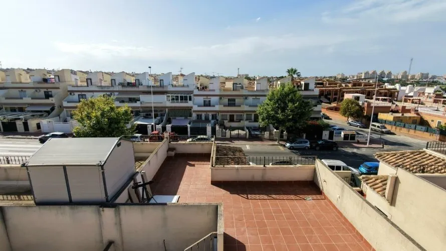 Villa de 114m² en Torrevieja, Spain No. 2584 № 6