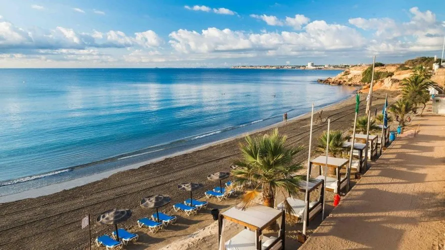 Apartamento de 1 dormitorio en Alicante, Spain No. 2520 № 2
