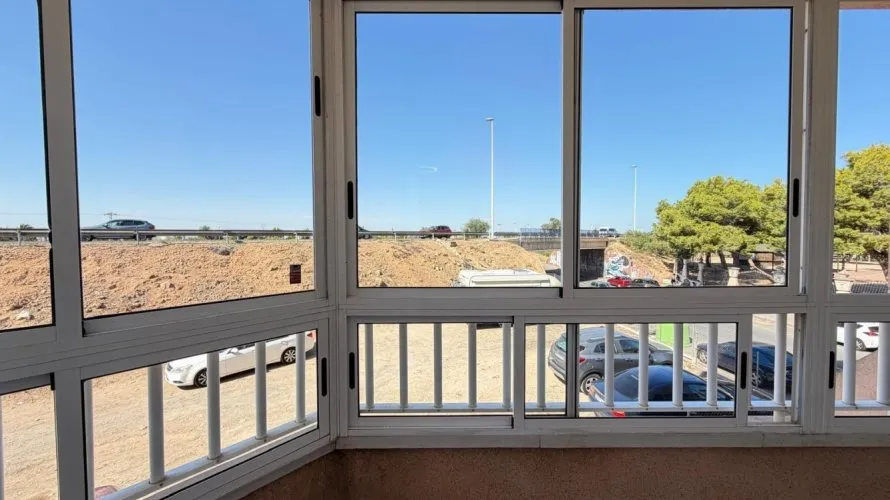 Apartamento de 3 dormitorios en Torrevieja, Spain No. 2724 № 18
