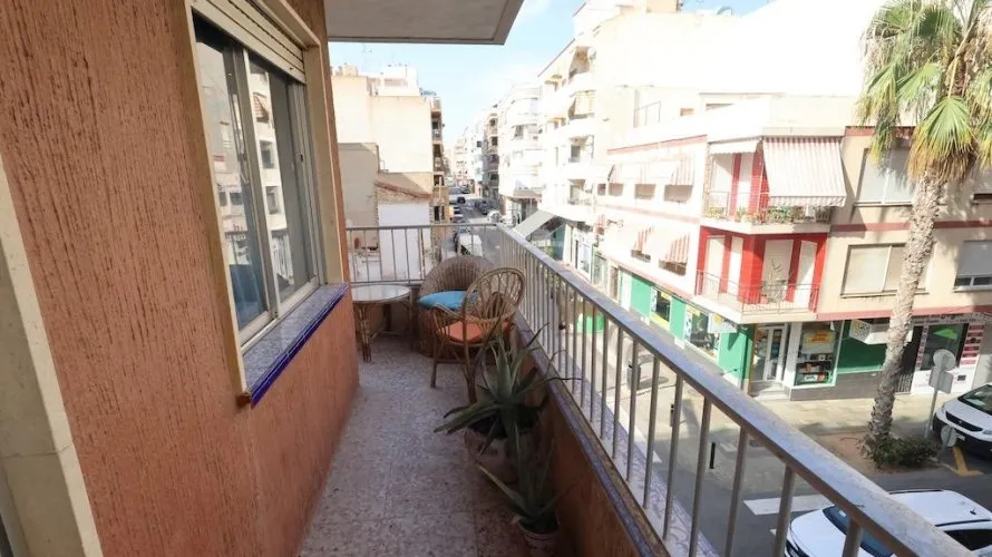 Apartamento de 3 dormitorios en Torrevieja, Spain No. 2660 № 4
