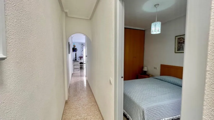 Apartamento de 1 dormitorio en Torrevieja, Spain No. 2640 № 7
