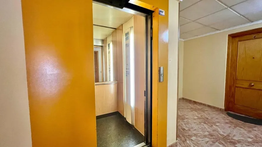Apartamento de 1 dormitorio en Torrevieja, Spain No. 2640 № 23