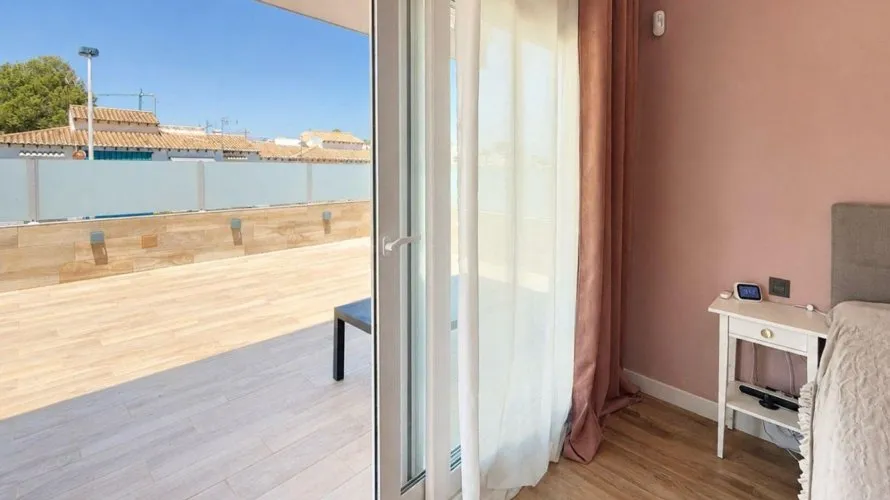 Сasa de 5 dormitorios en Los Balcones, Spain No. 2677 № 23