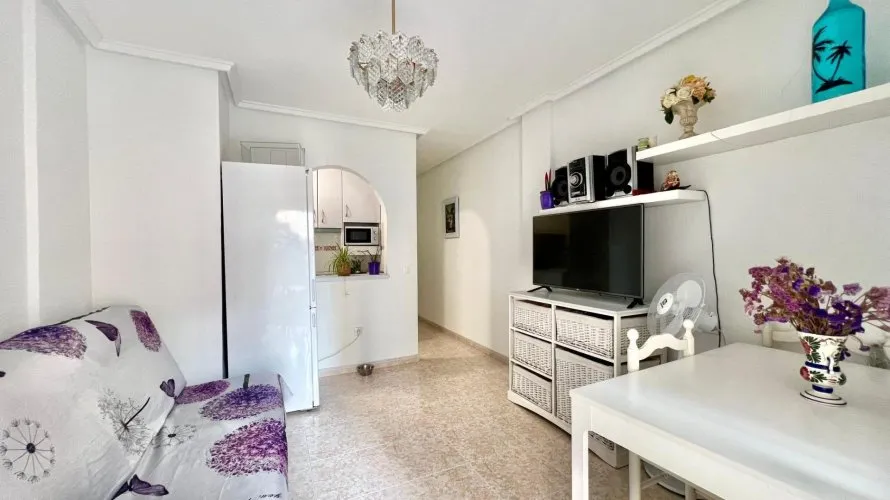 Apartamento de 1 dormitorio en Torrevieja, Spain No. 2640 № 11