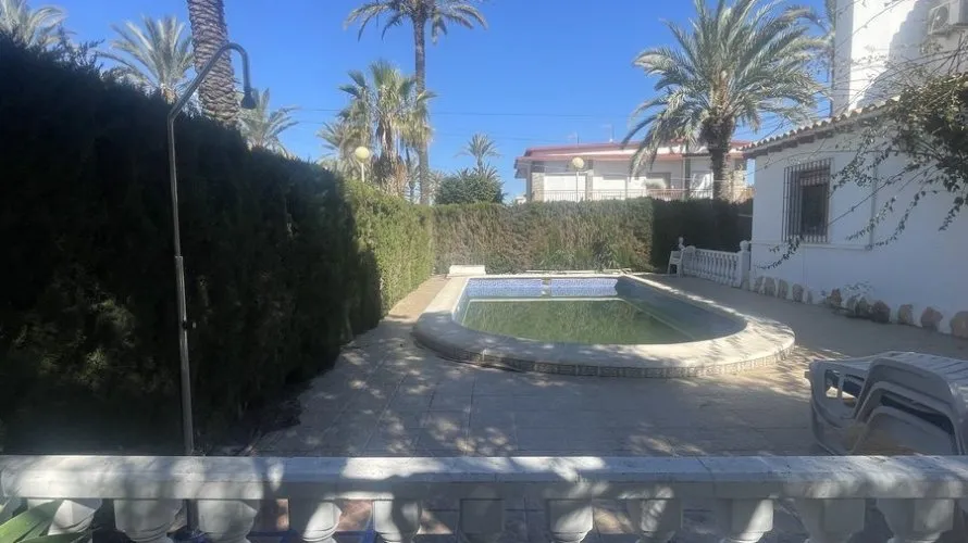 Villa de 180m² en Cabo Roig, Spain No. 2567 № 24