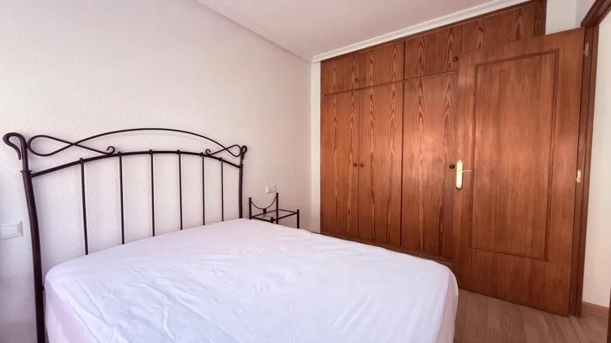 Apartamento de 1 dormitorio en Alicante, Spain No. 2555 № 14