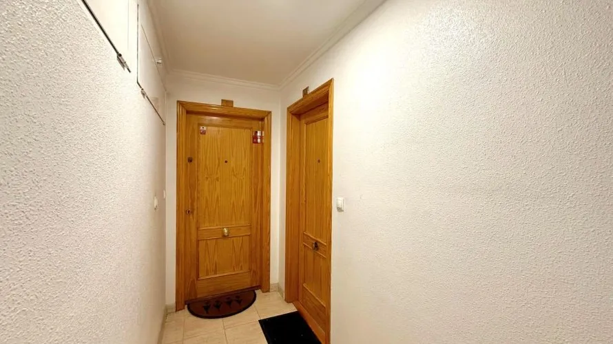 Apartamento de 1 dormitorio en Torrevieja, Spain No. 2556 № 8