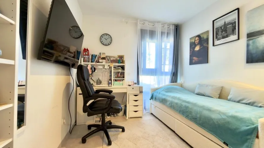Apartamento de 3 dormitorios en Villajoyosa, Spain No. 2656 № 19