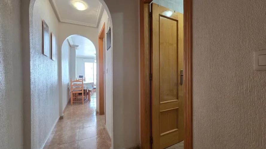 Apartamento de 2 dormitorios en Torrevieja, Spain No. 2568 № 4